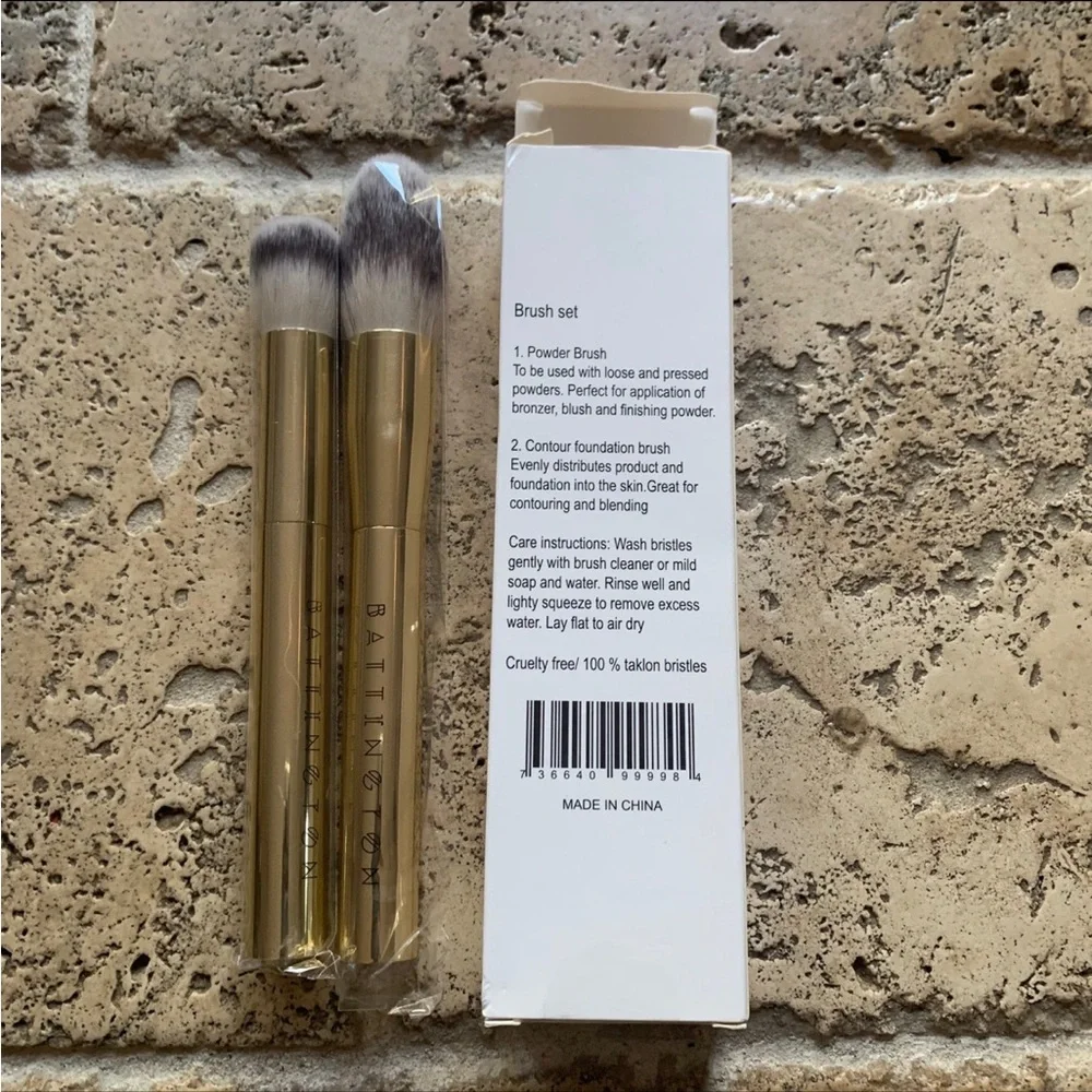 Battington Brush Duo Powder Contour Foundation Gold